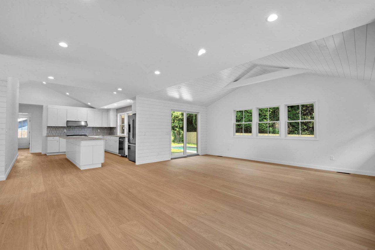 24 Windermere Dr