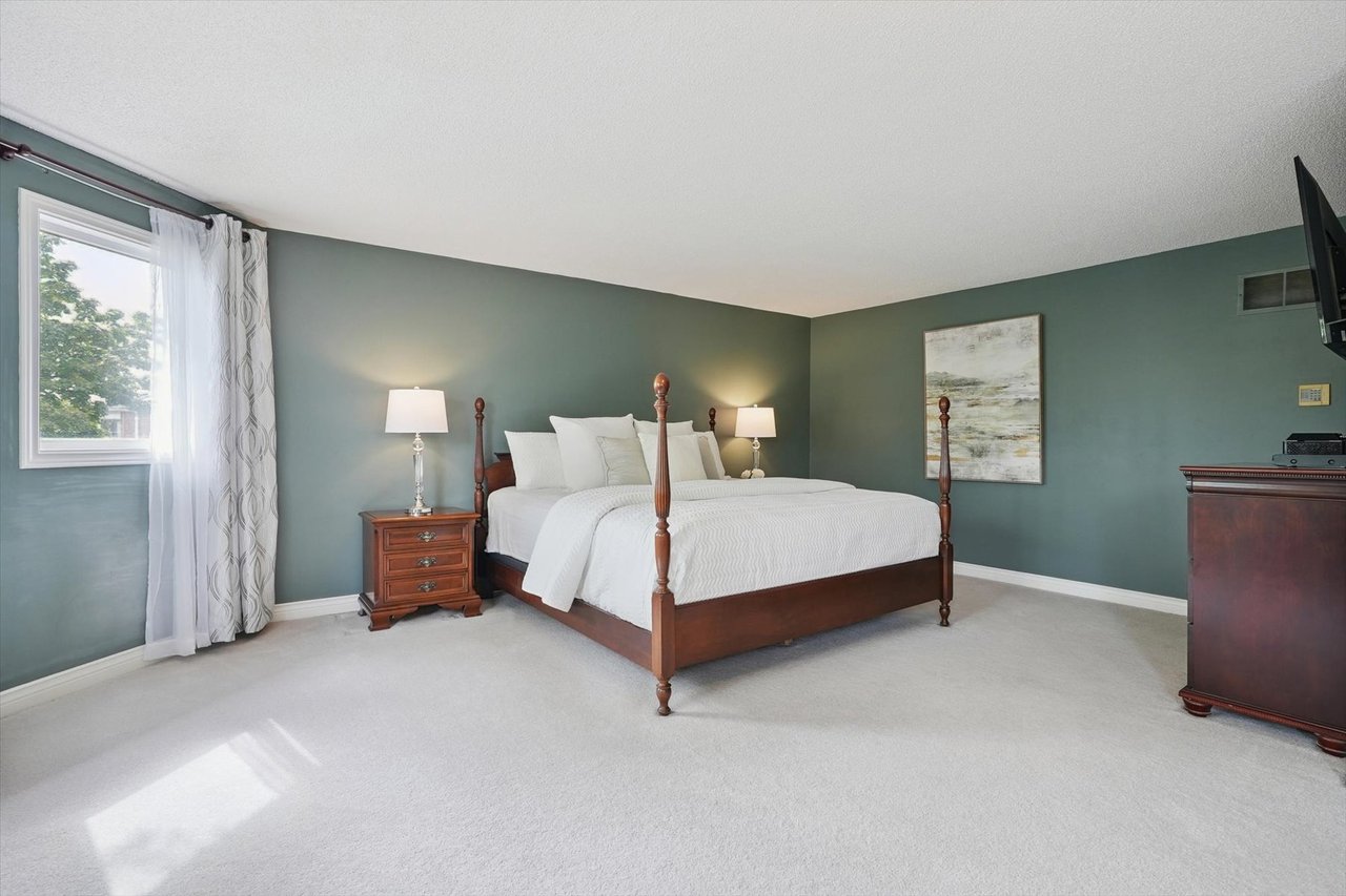 Executive Living in the Heart of Tyandaga
