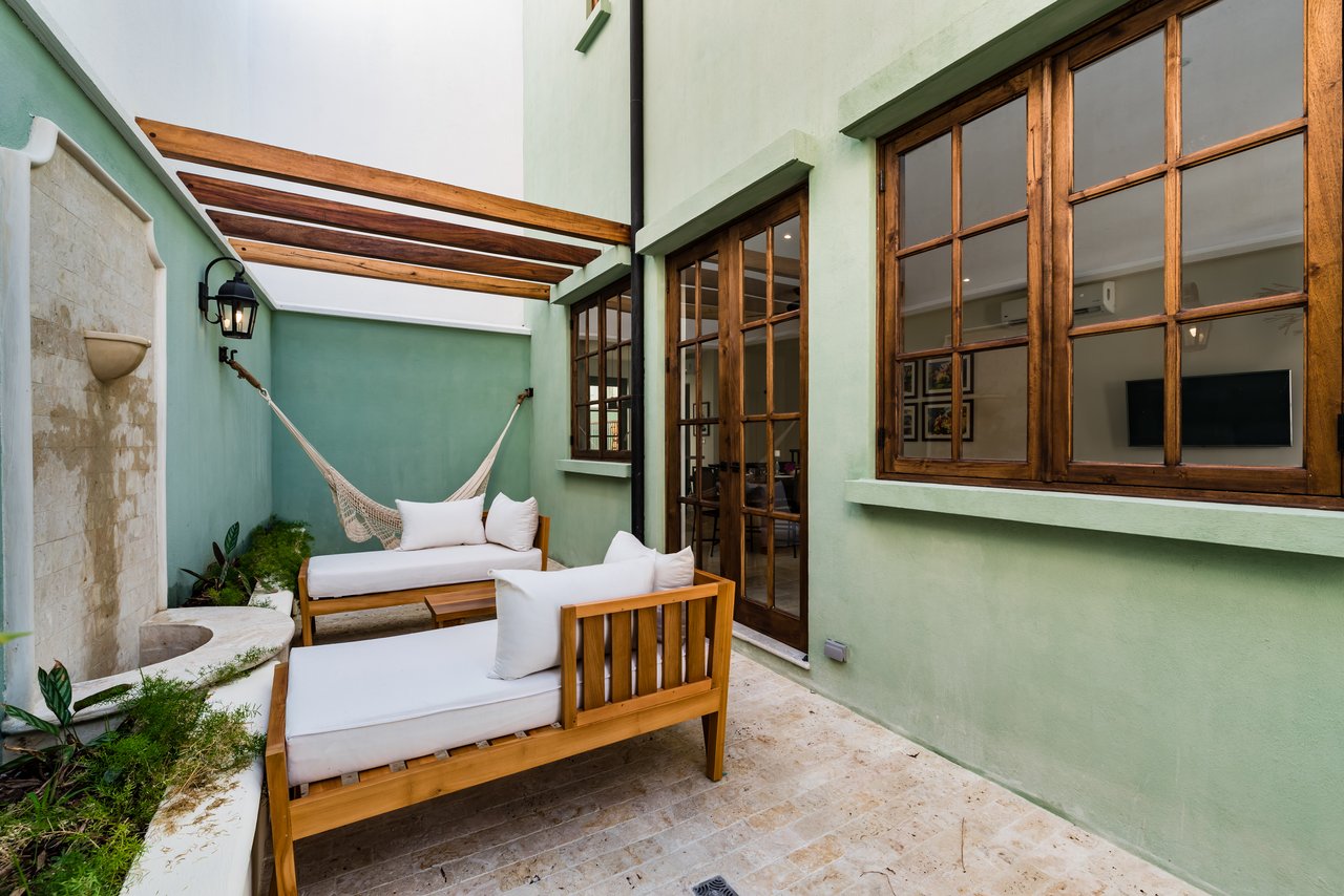 Casa Acuarela | 17 Calle Cartagena: A Vibrant 4-Bedroom Retreat Steps from Playa Danta in the Heart of Las Catalinas