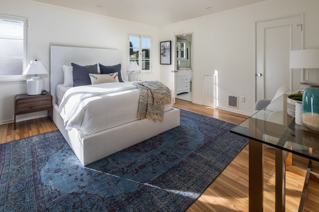 712 Walden Dr, Beverly Hills