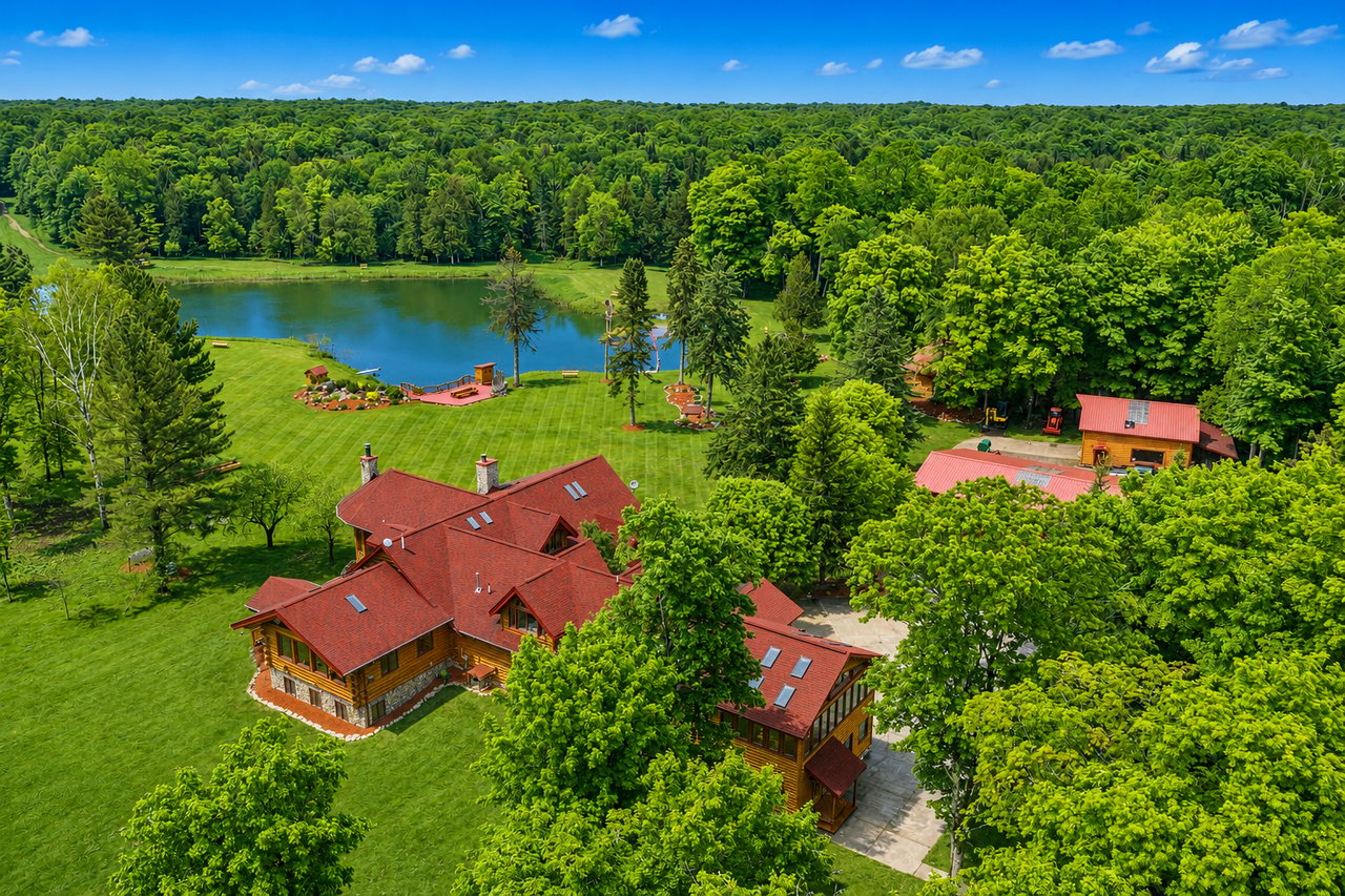 2499 E. Saint Ignace Rd