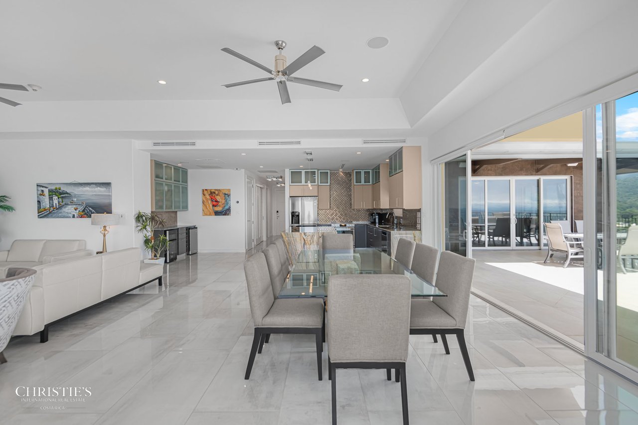 Vista Las Palmas – Executive Oceanfront Penthouse 11B