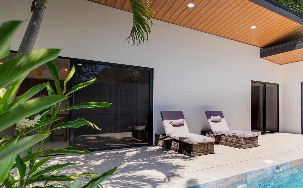LOCATION,LOCATION, LOCATION – 3-BEDROOM VILLA STEPS FROM THE BEACH