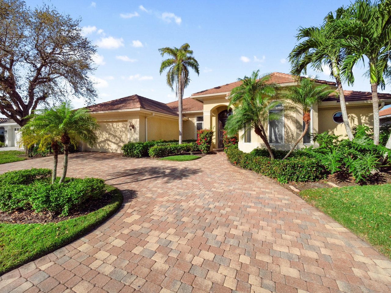 11971 Cypress Links DR