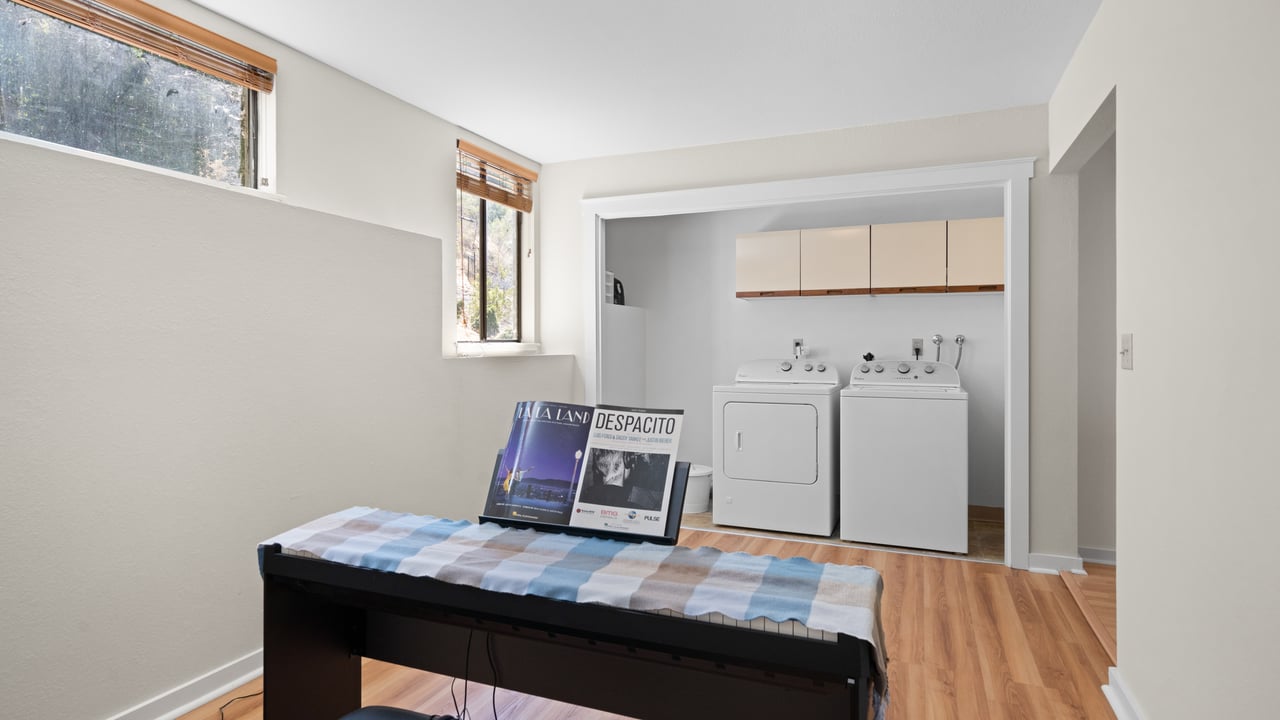 Private Listing
