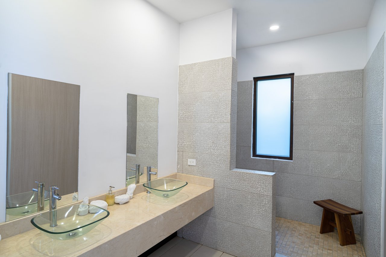 Luxury 2 Bedroom Manuel Antonio Condo 