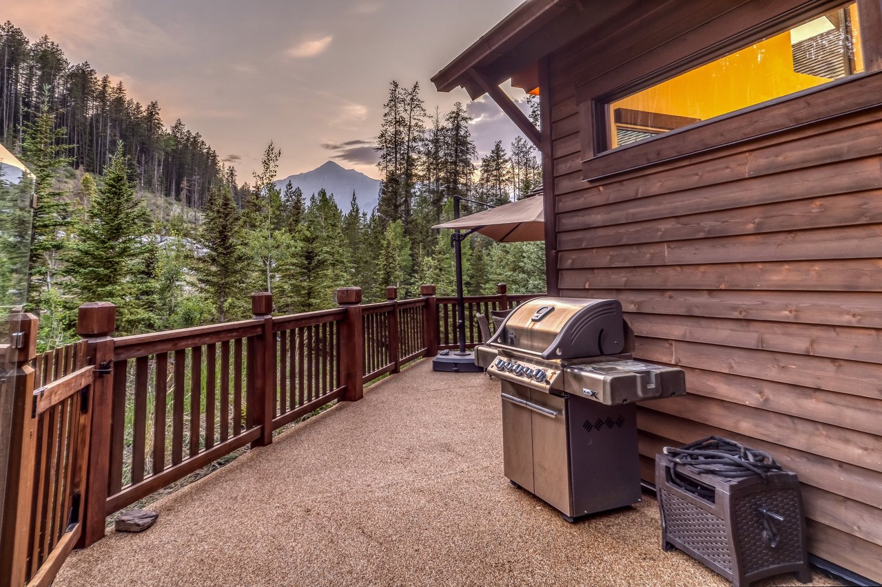 Refined Mountain Living at Cairns Landing