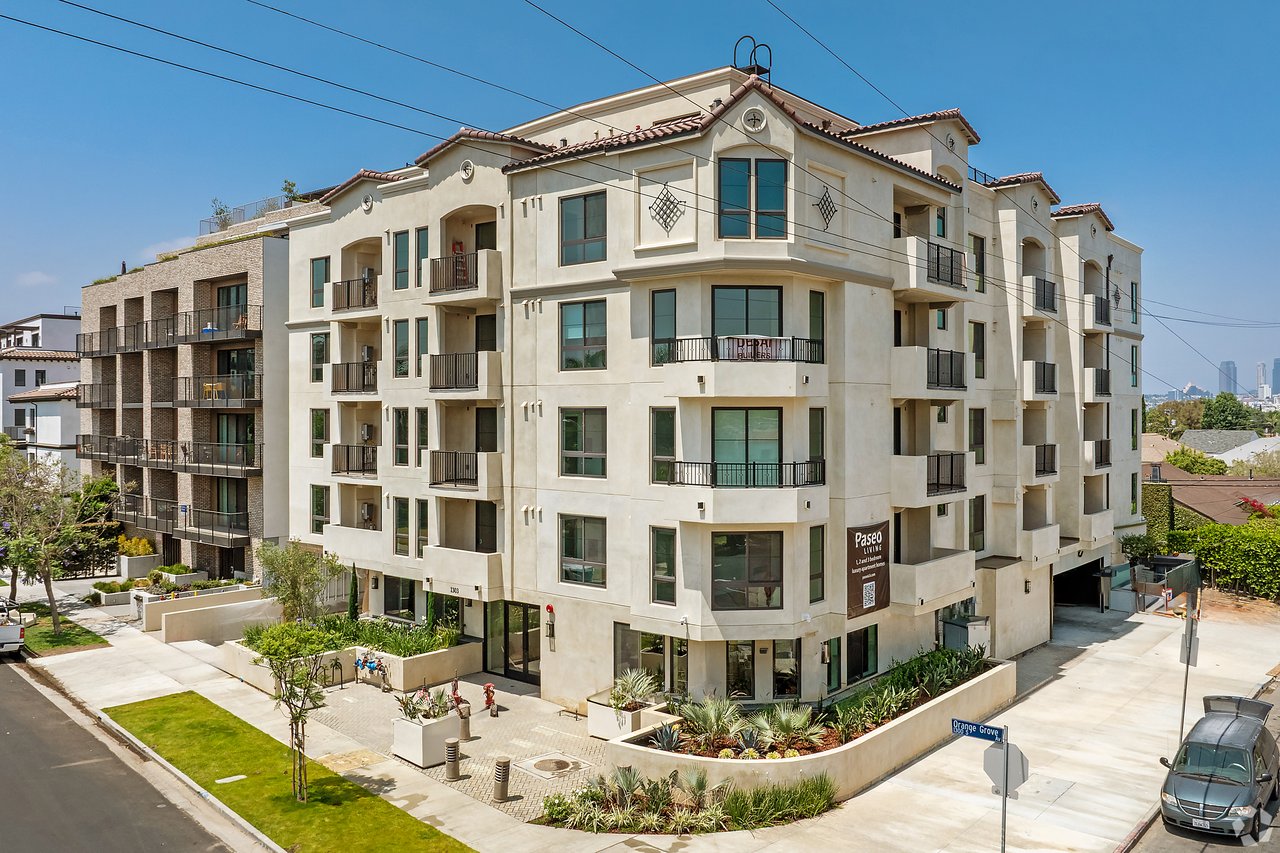 Paseo Living || 1303 S Orange Grove Avenue