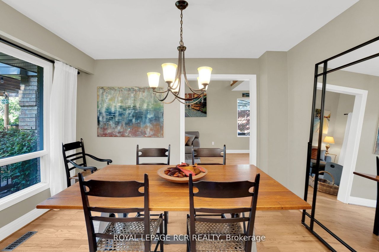 336 Dingle Crt, Caledon