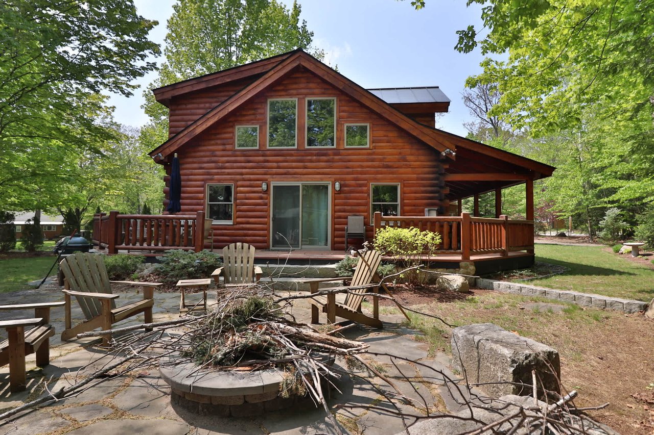 Single family log home ski season rental