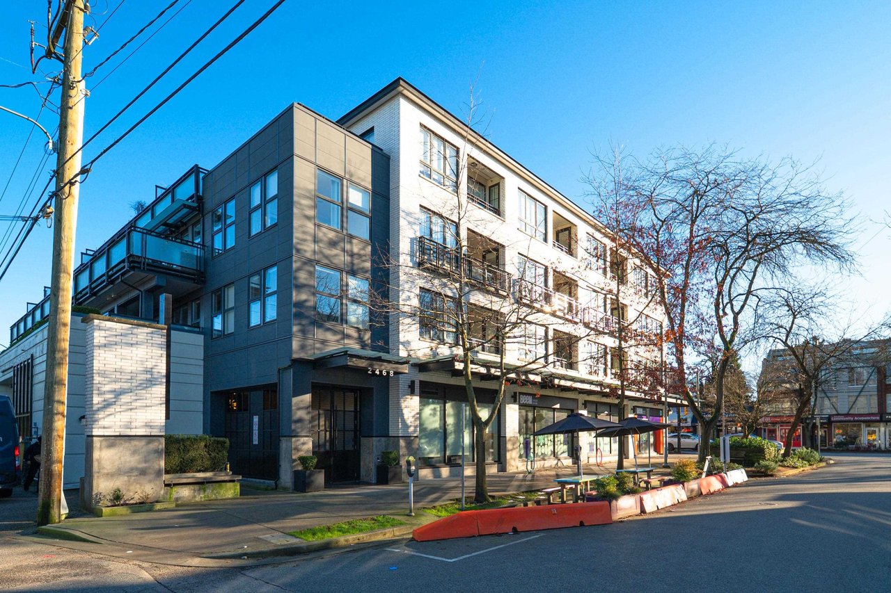 210-2468 Bayswater St