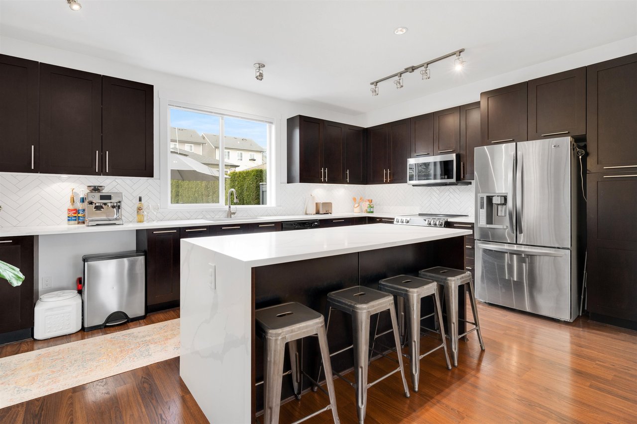 11-3445 Wilkie Ave