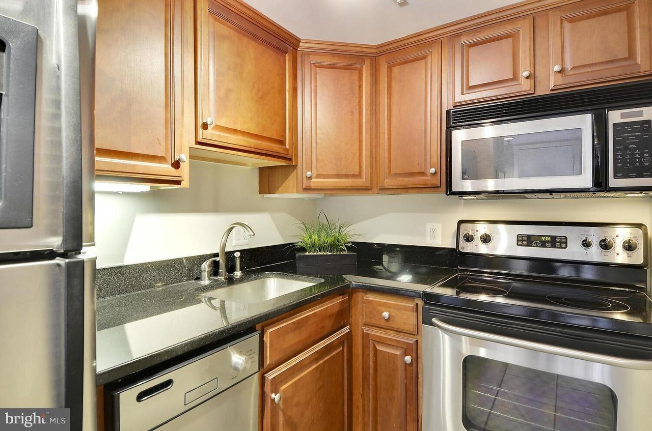 2311 M St NW, #704