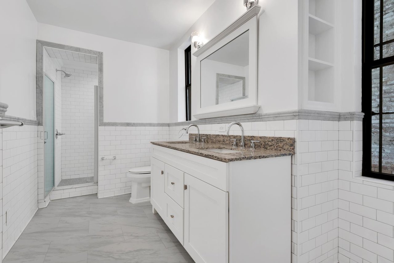 30 East 68th Street, Apt 2-AB