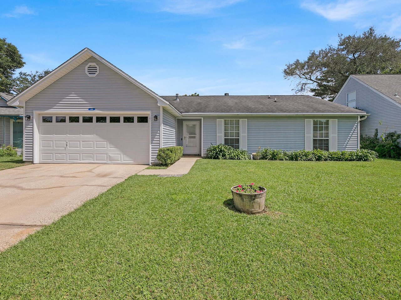 158 Meadowbrook Court