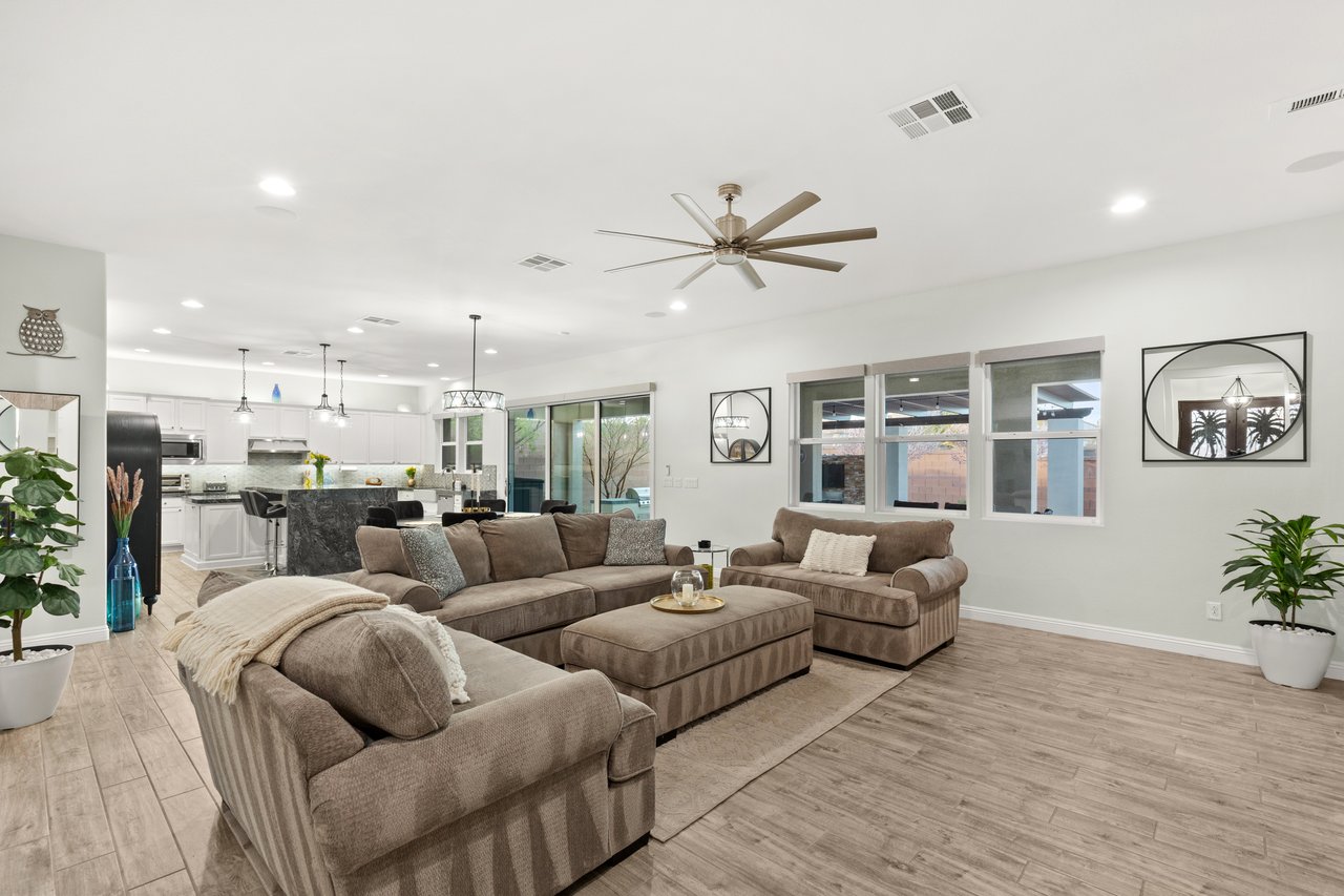 7165 North Grand Canyon Drive