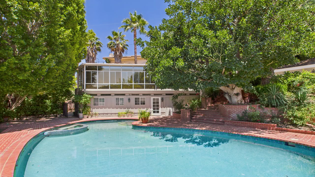 Architecturally Significant Lloyd Wright Encino Compound