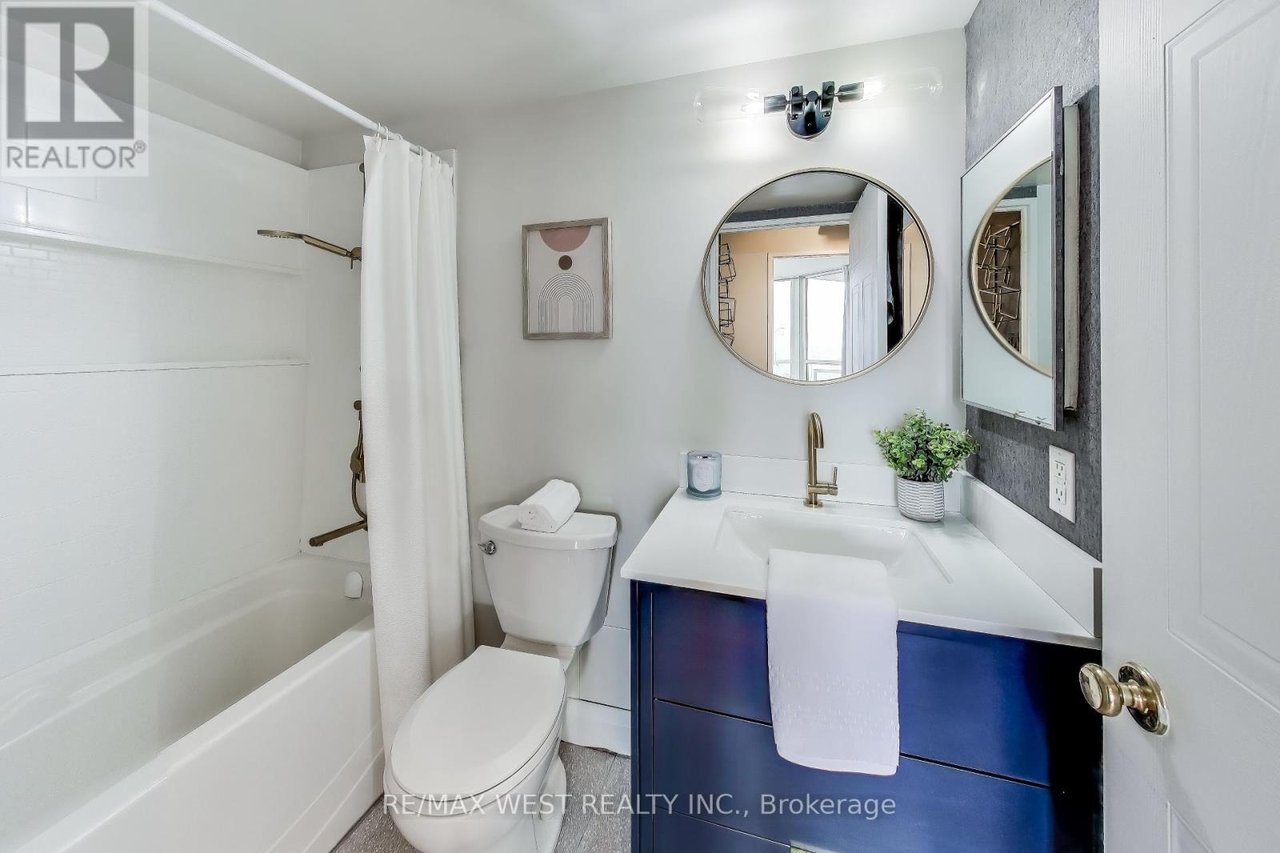 #1917 - 5 Greystone Walk Drive, Toronto Unit: 1917