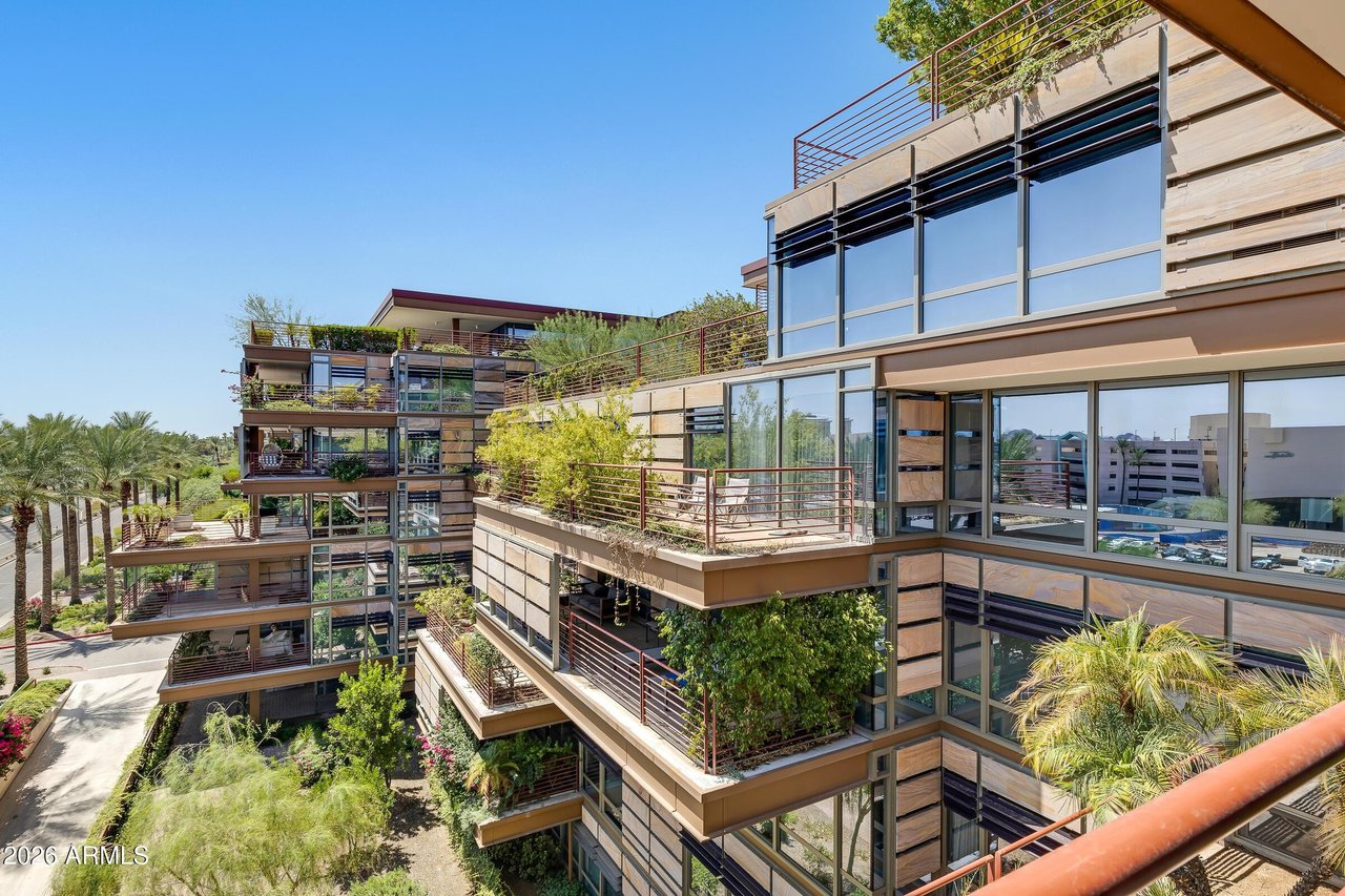 7157 E Rancho Vista Dr, #5002