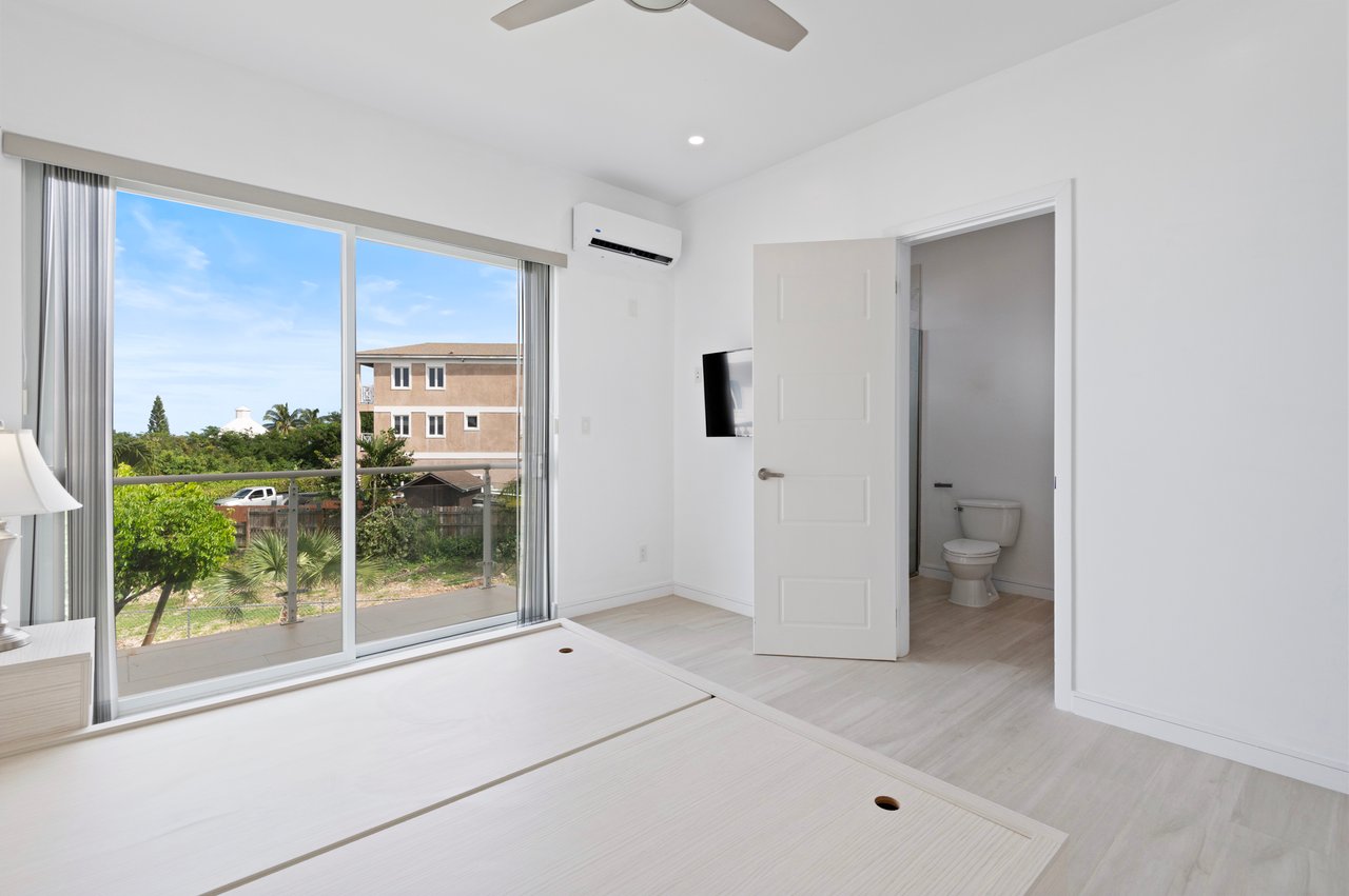 Unit 19, Miramar Coastal Residence