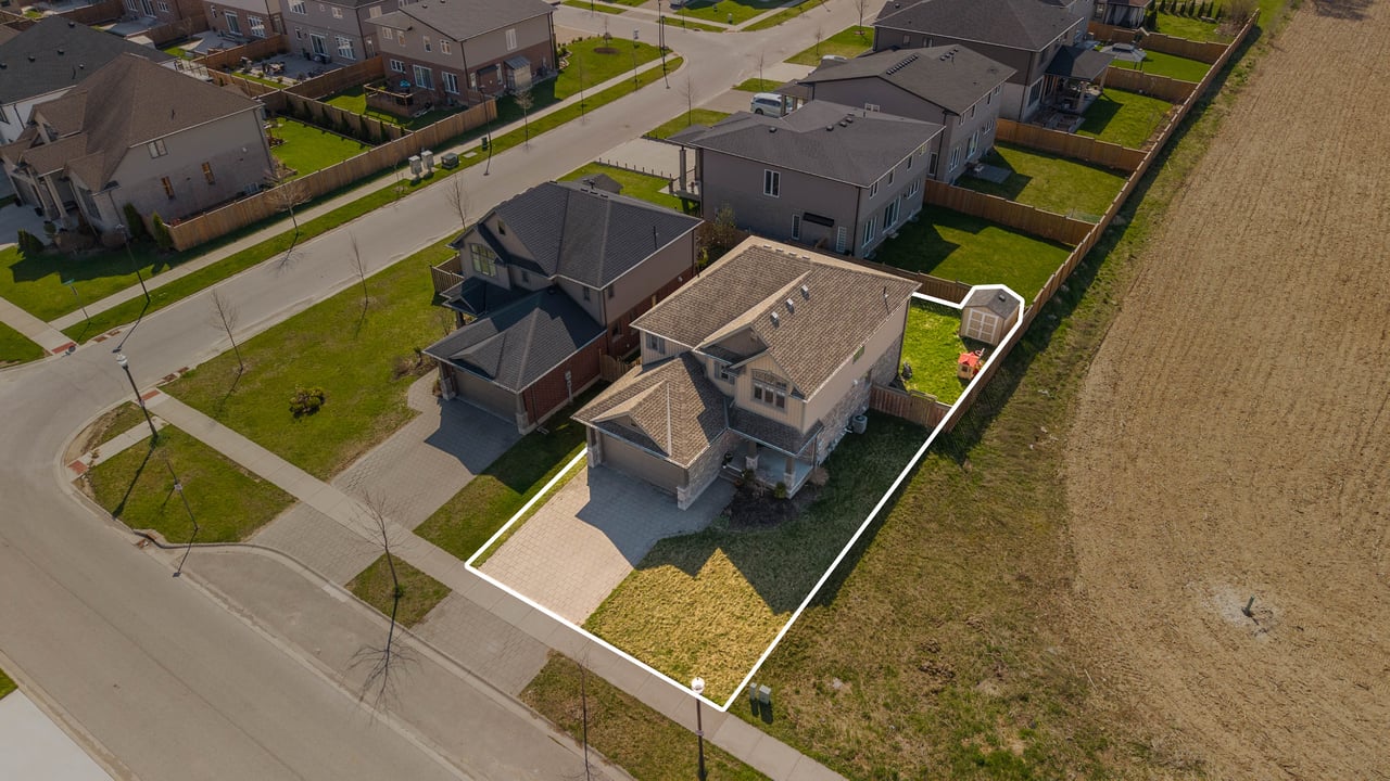 1537 Blackwell Blvd, London North