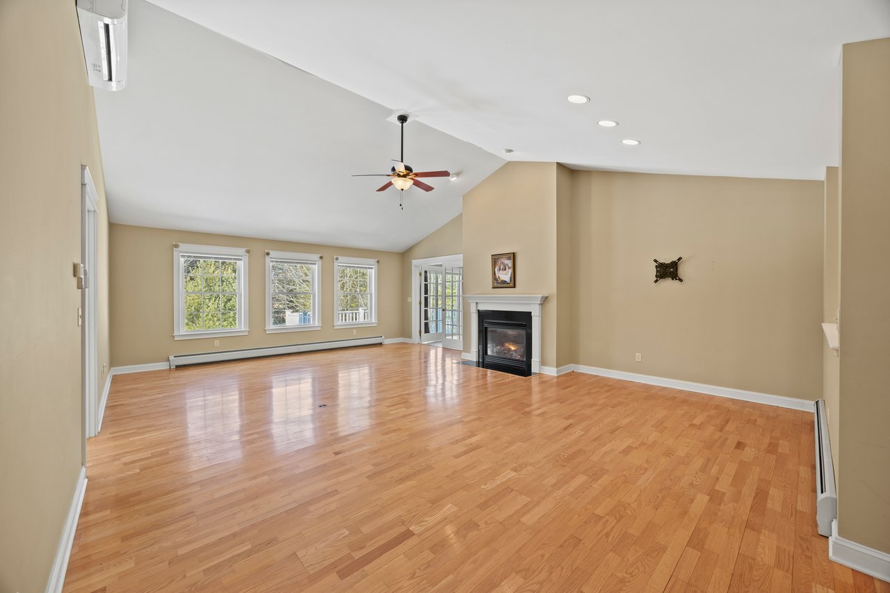 7 Mackworth Lane, #7, Cumberland