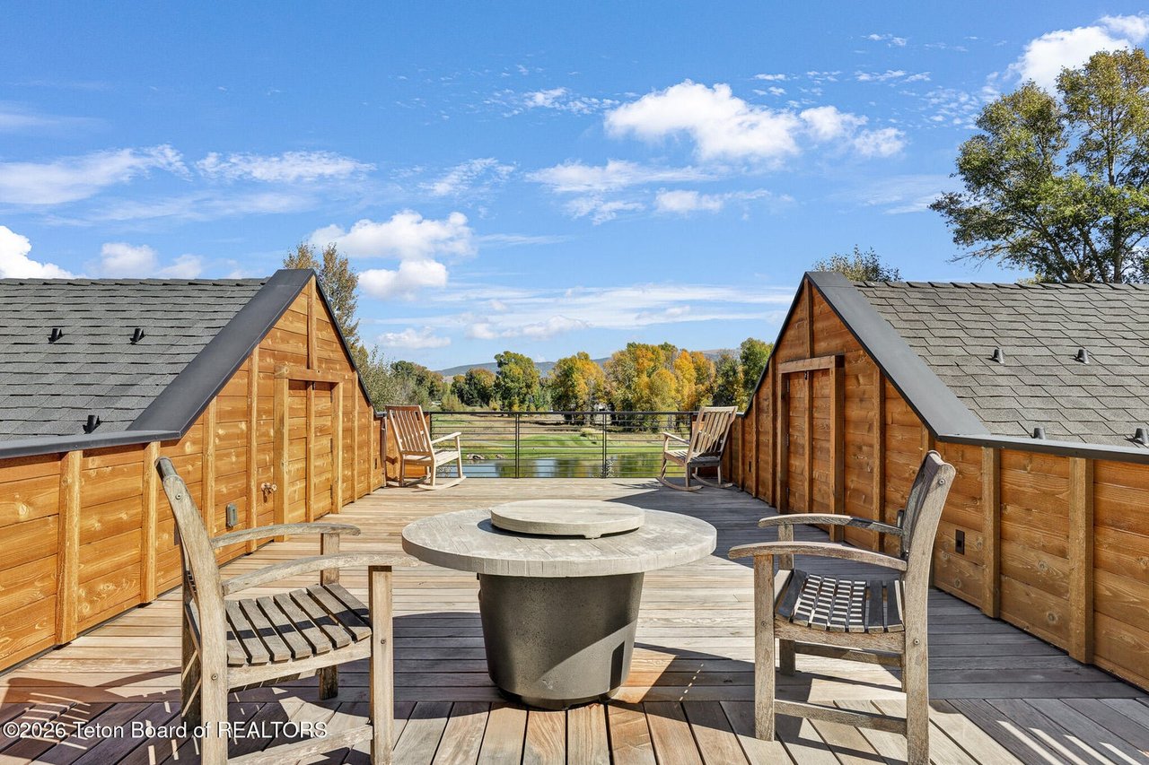  5660 N STONE CREEK Ln