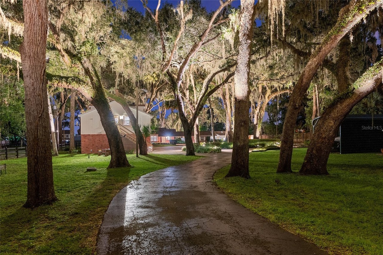 10745 SE Sunset Harbor Rd