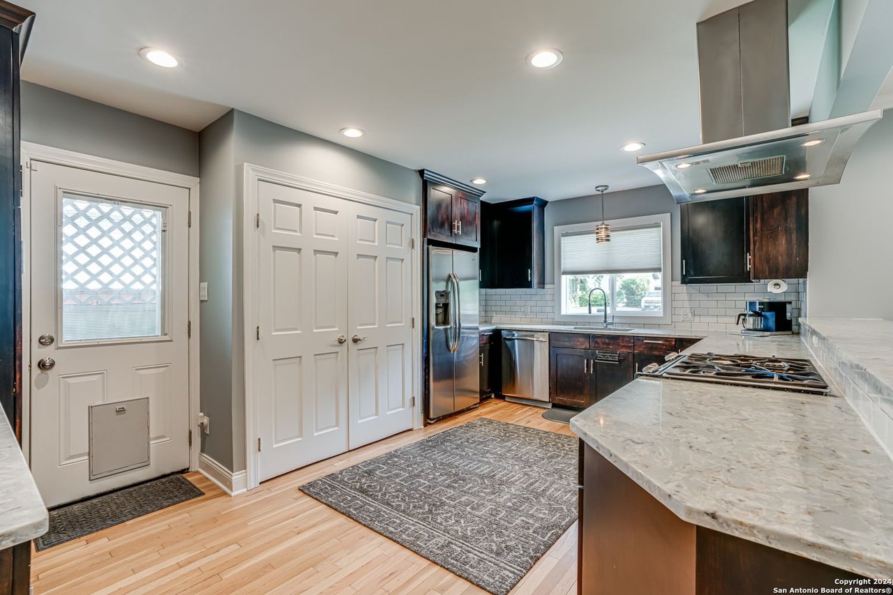 338 Robinhood Pl