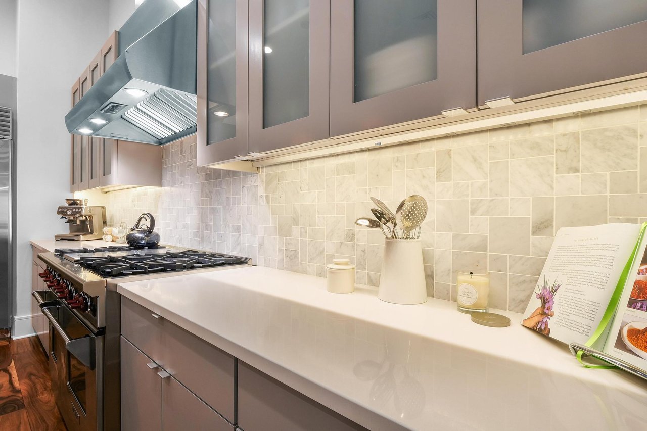 555 E 5th St, Unit 3022