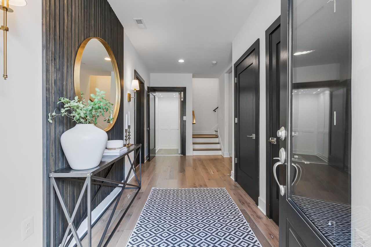 8201 River Rd, Bethesda, MD 20817