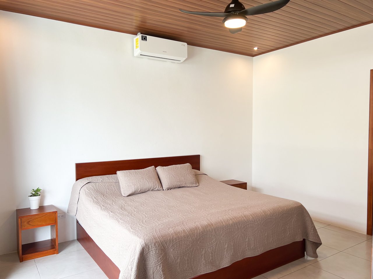 Clean, Modern Home Near Uvita Beach – Perfect Rental or Getaway