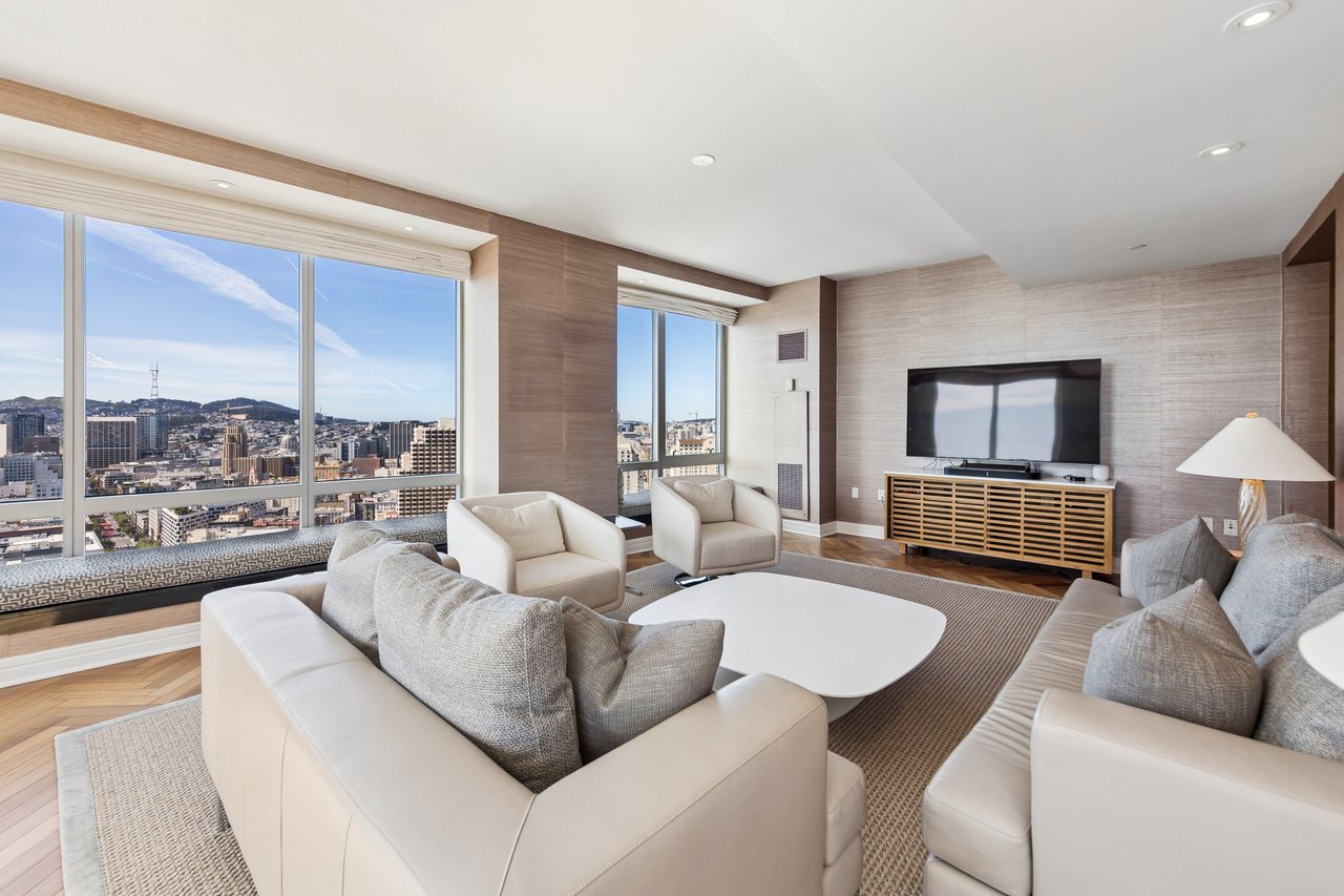 Iconic Views from a Premier Address