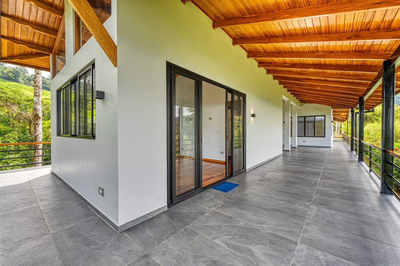 Modern Riverfront Mountain Home, Perez Zeledon, San Jose