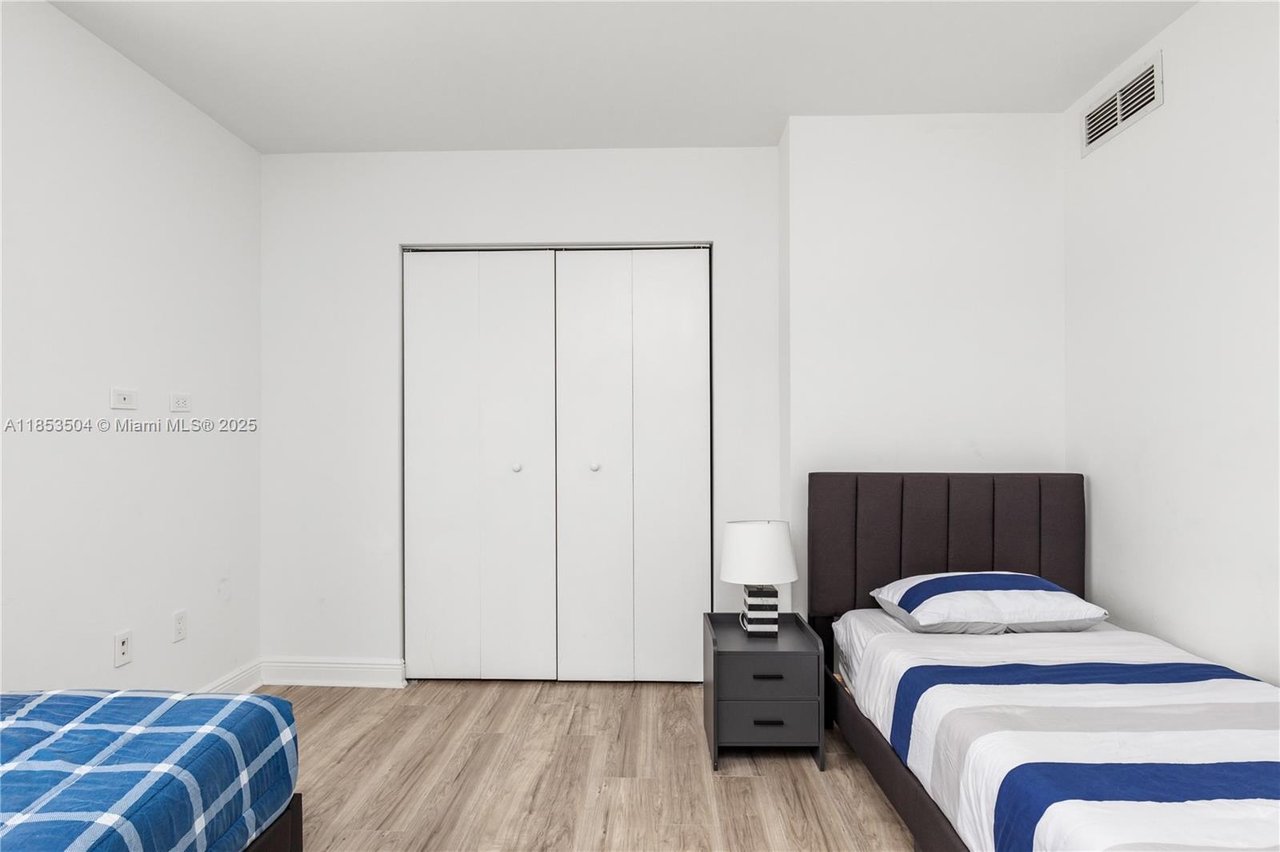 2600 E Hallandale Beach Blvd #2502