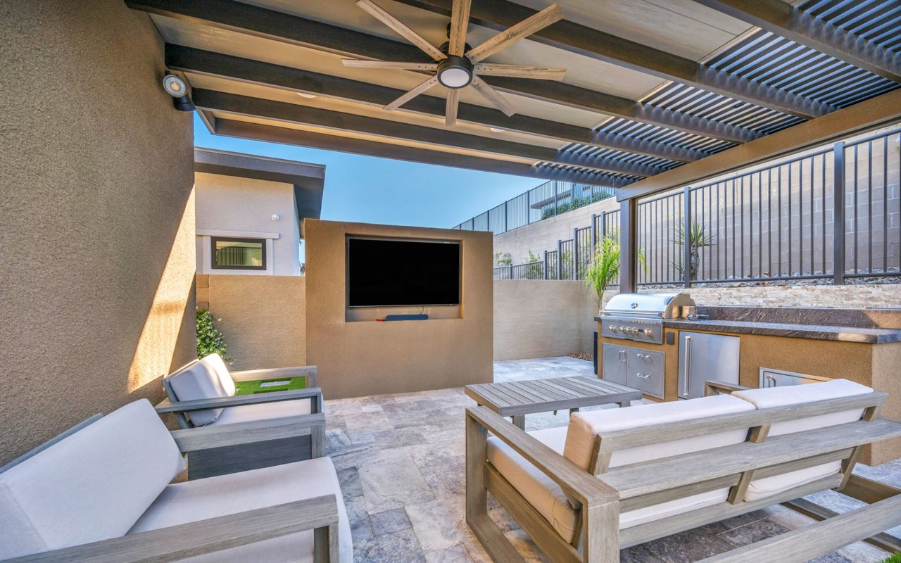 819 Bolide Street