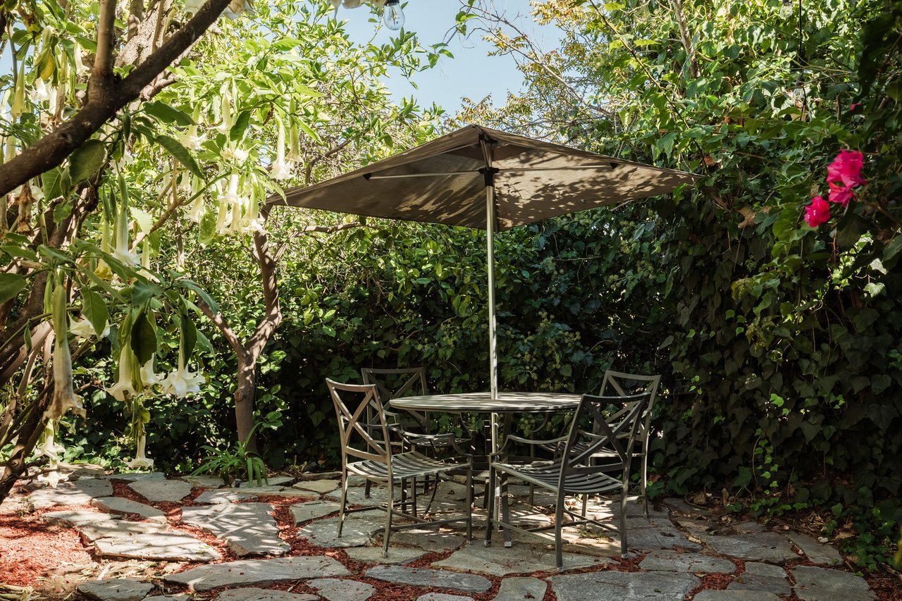 3604 Glenridge Dr, Sherman Oaks 