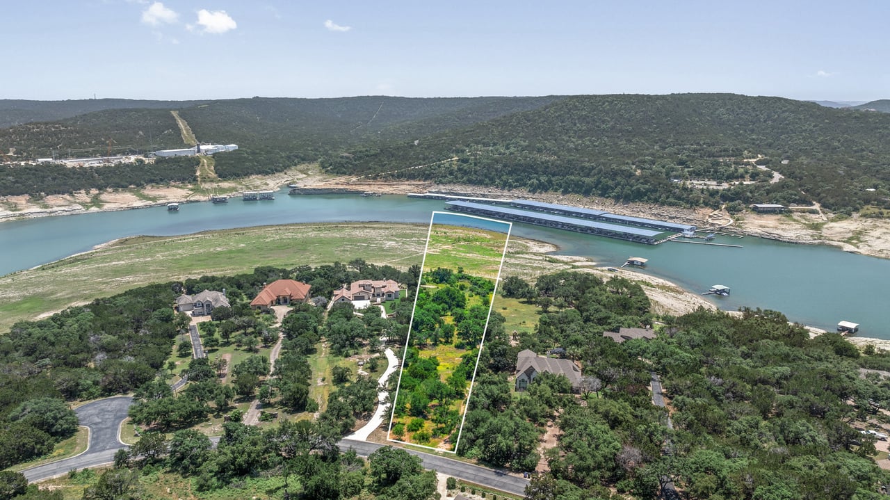 Premium 9.67-acre homesite in gated Northlake Hills - Lago Vista
