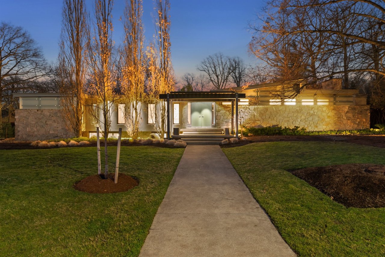 Inspiring MCM Residence