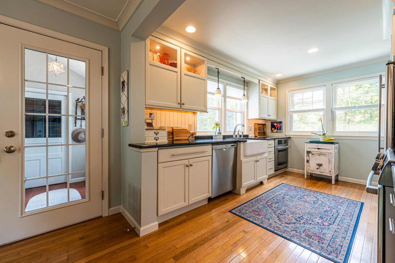 1819 Flint Hill Road