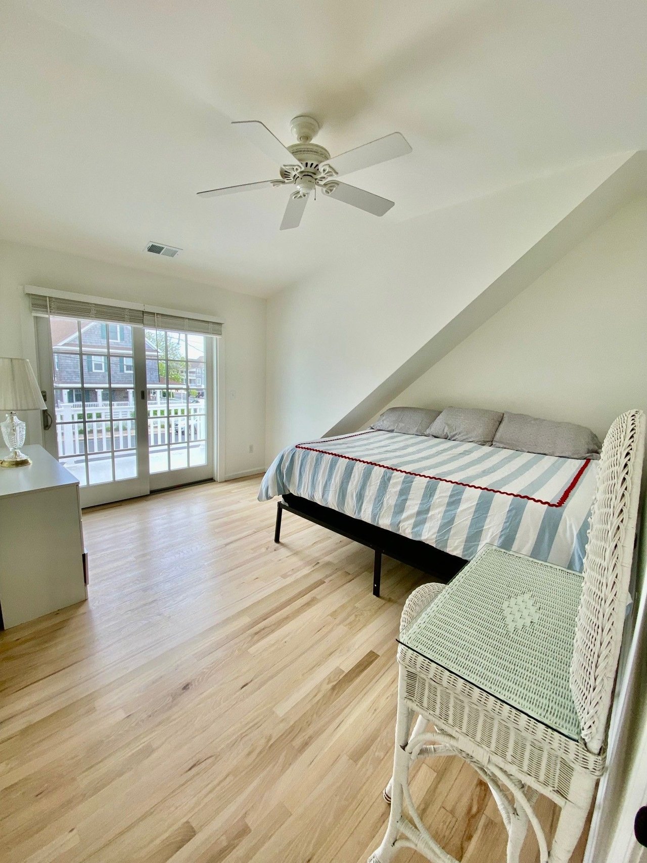 #26 Spacious Shore Colonial