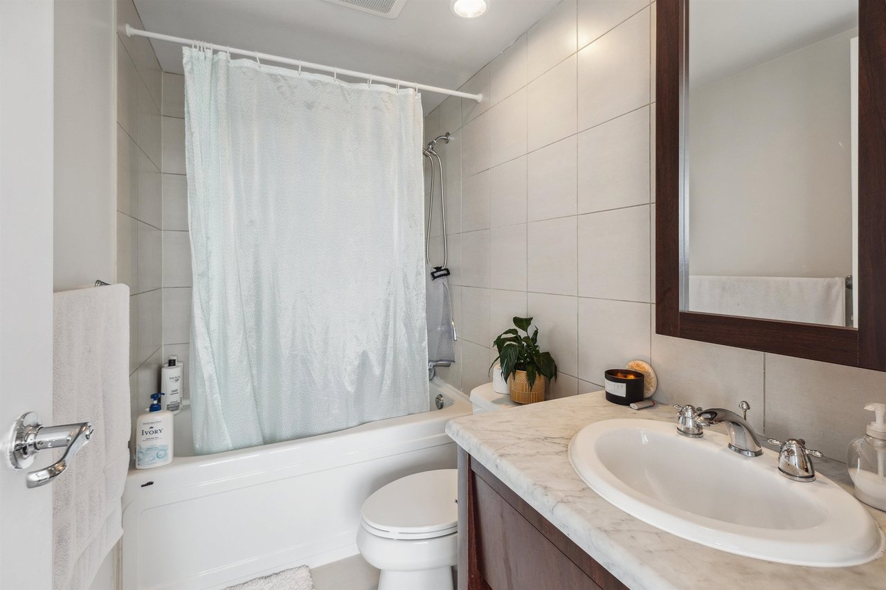 1005-7368 Sandborne Ave