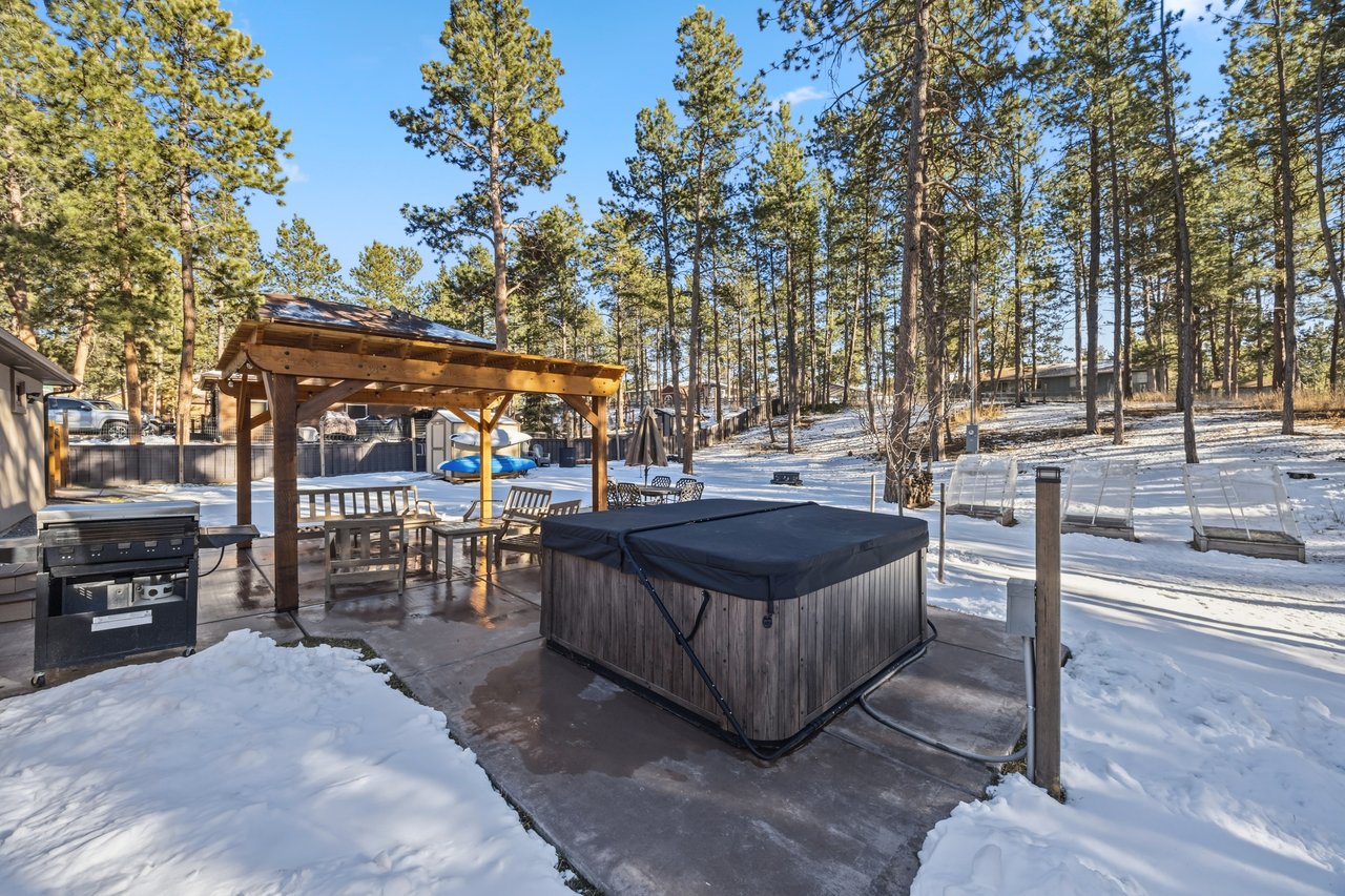 607 W Lovell Gulch Road