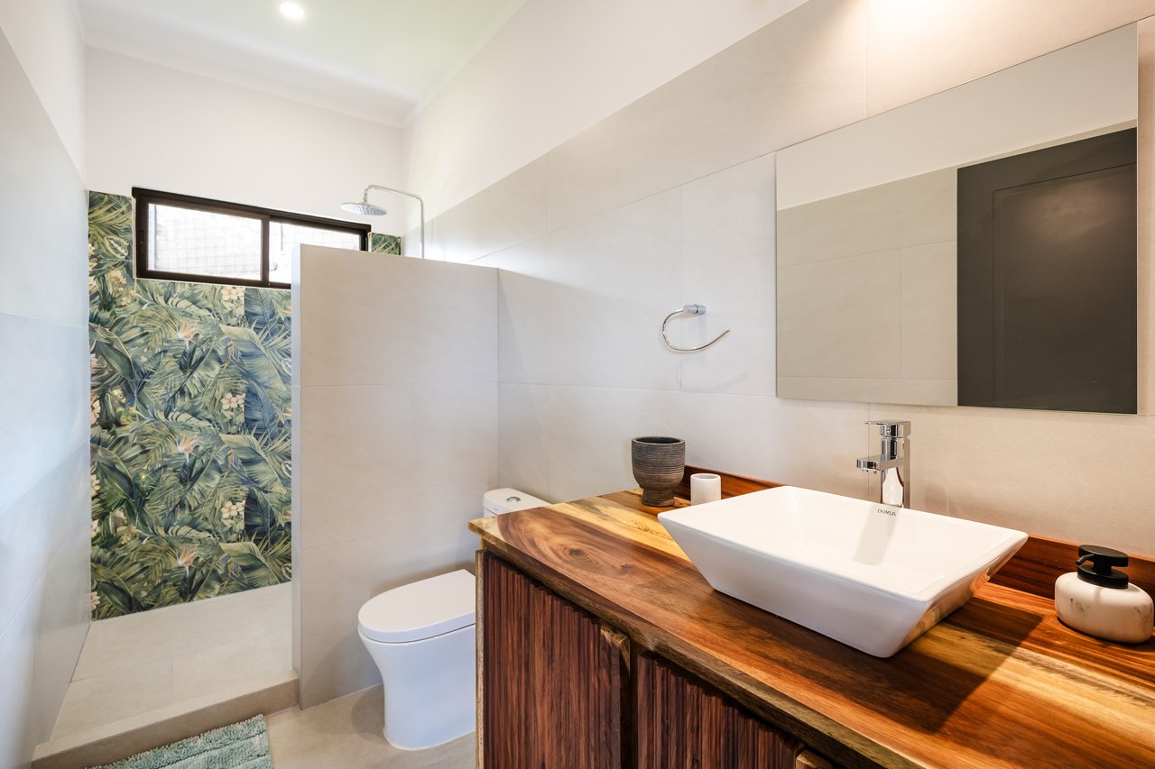 Villa Aurora | New 5BR Luxury Home Minutes from Playa Penca & Potrero