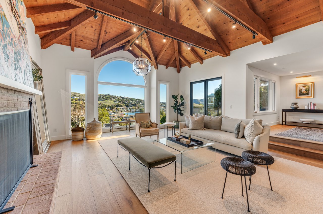 Stylish and Renovated Belvedere Beauty