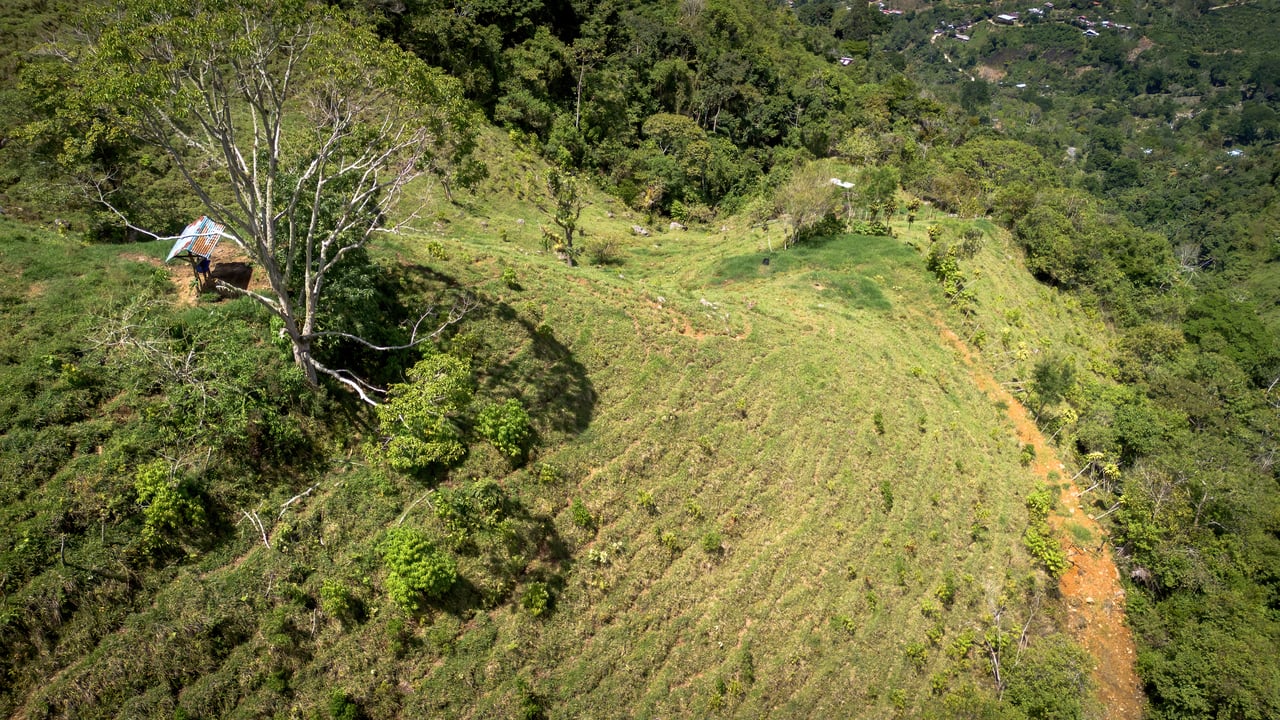  Off-Grid Paradise in Pueblo Nuevo, Rivas – Waterfall, Forest & Views