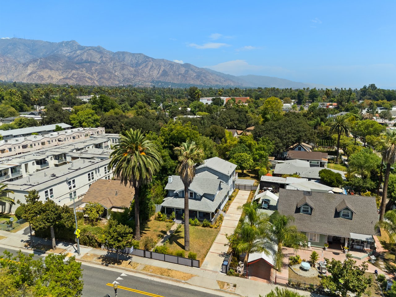790 N El Molino Ave