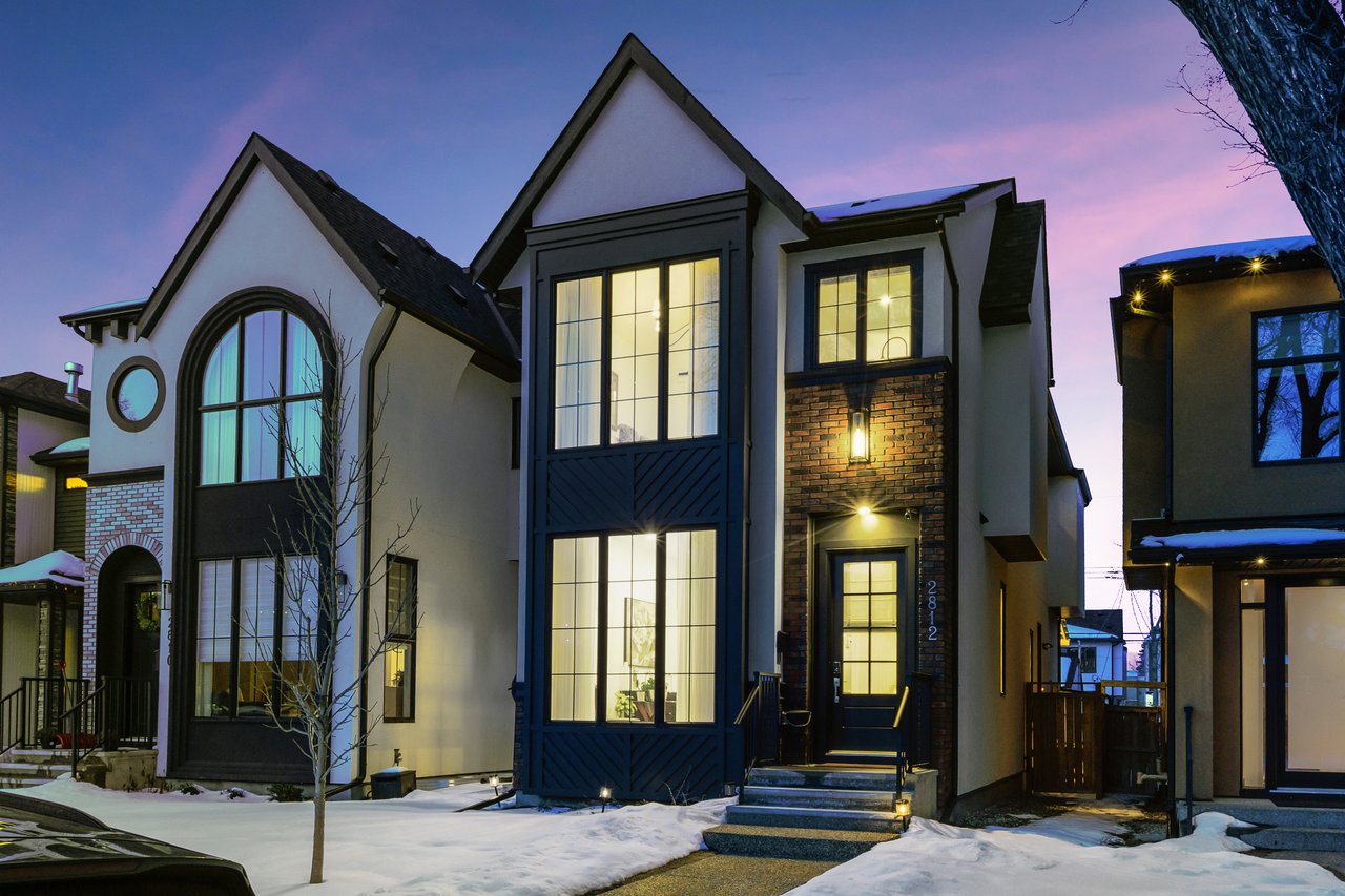 Inner City Calgary Half Duplex for Sale 
