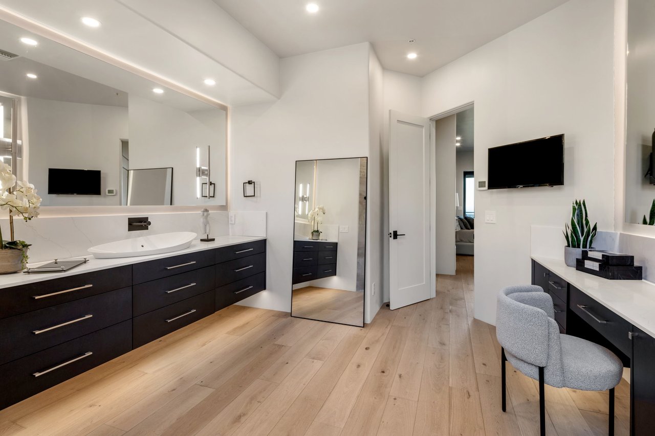 10040 E Happy Valley Road, 1039, Scottsdale Unit: 1039