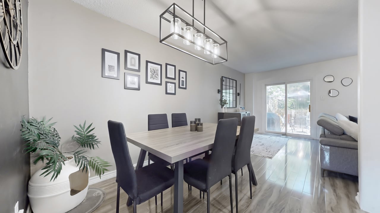 52 Adelaide Street Unit:32